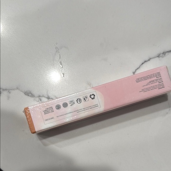 ❤️NWT- Veldoro- Lip Liner Stain - Picture 5 of 5